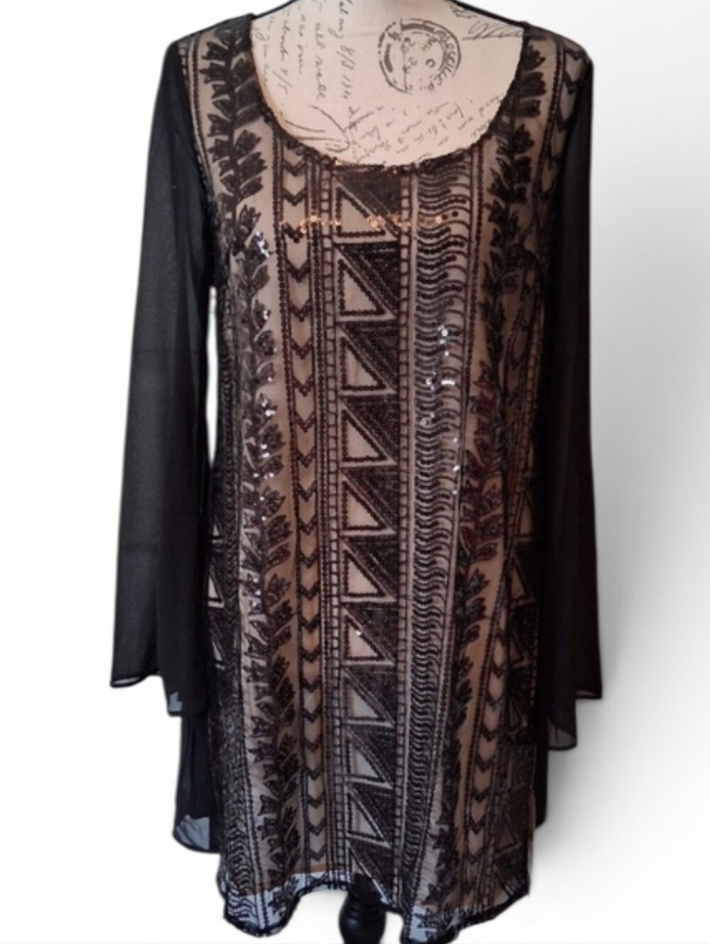 Sequinned Sheer Long Sleeve Tunic. Black. Size Medium NWT